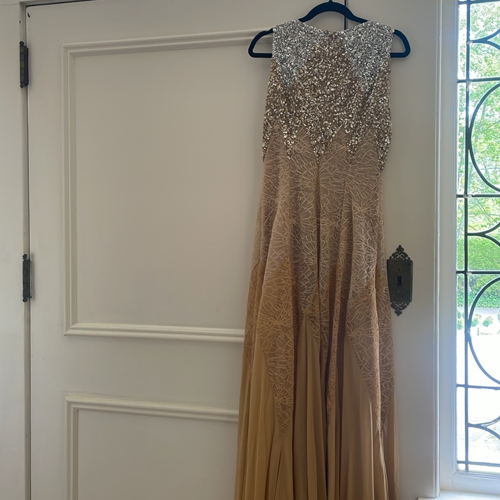 Georges Hobeika beaded and lace Gown - Picture 7 of 15